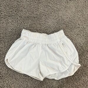 White LuluLemon Tracker Shorts Size 6